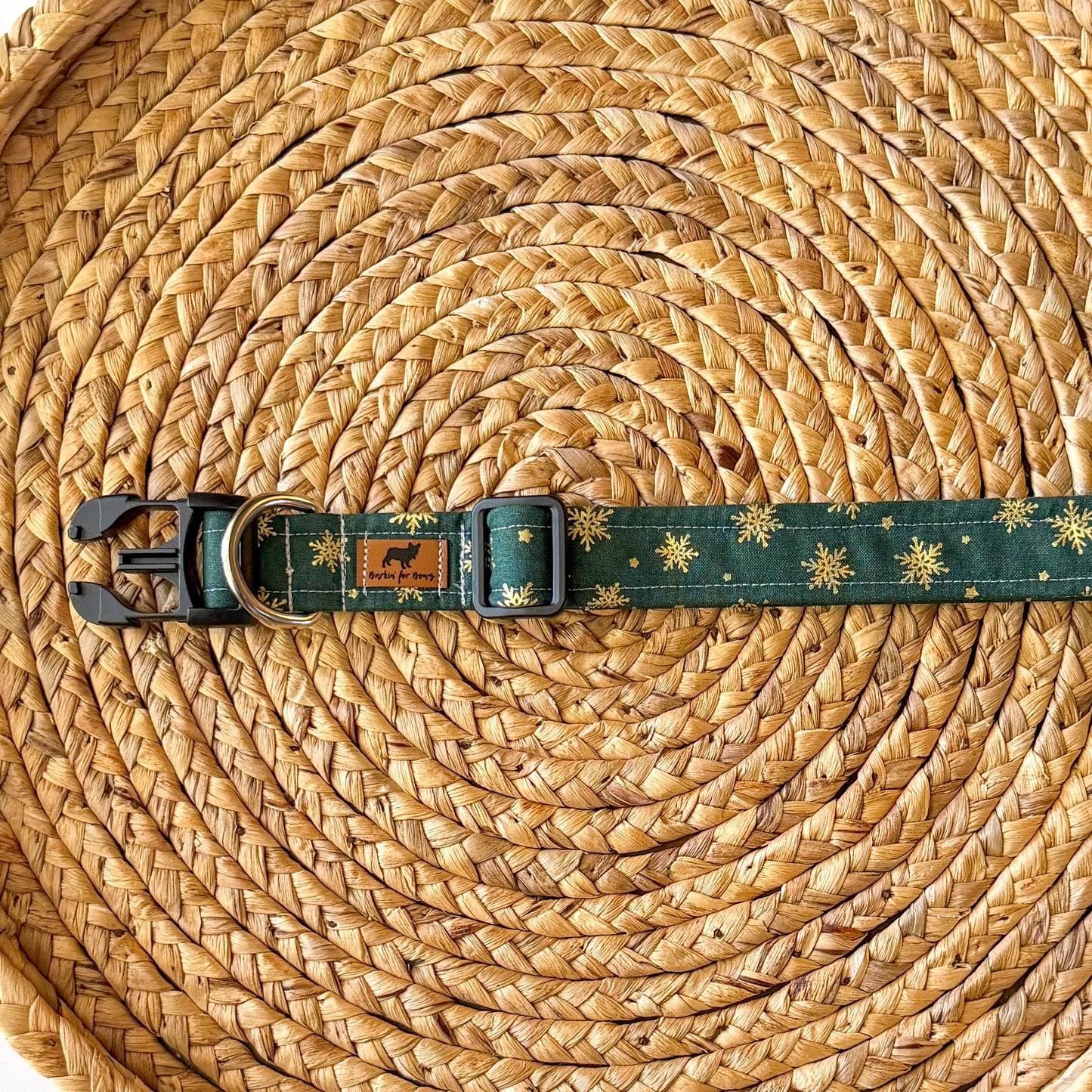 Shimmer Snowflake Collar