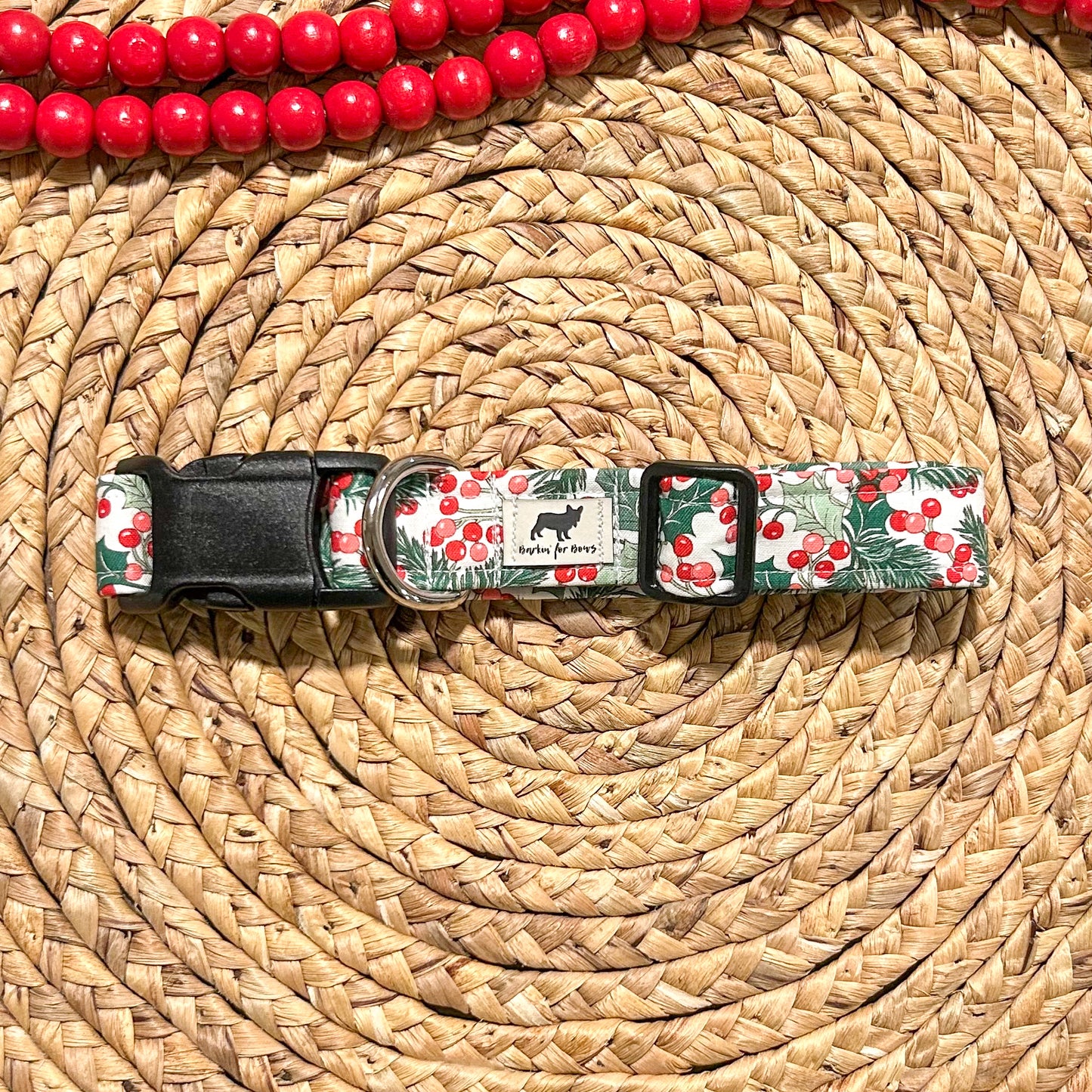 Holly and Berries Collar