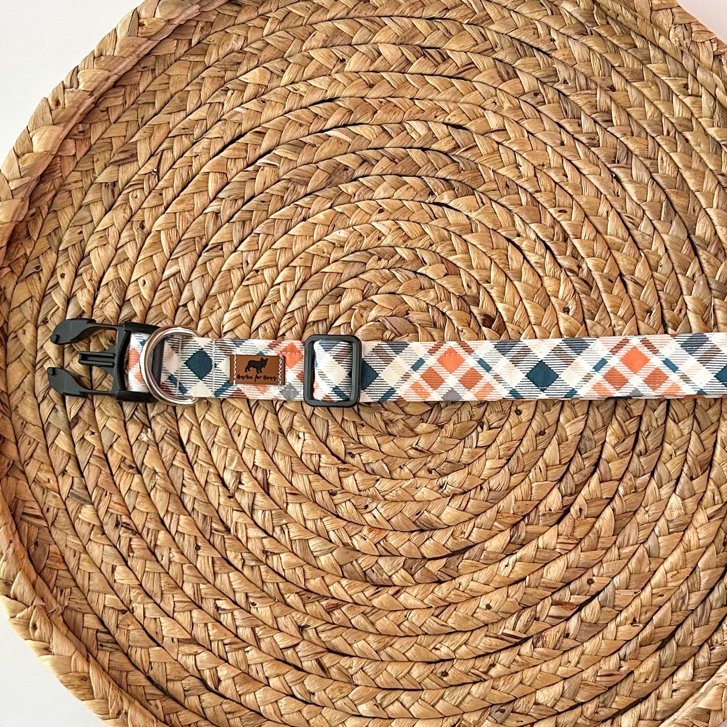 Fall Plaid Collar (Glow In The Dark)