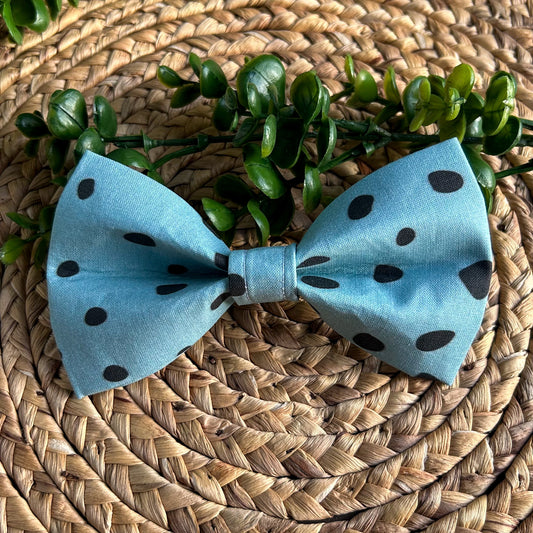 Blue Spots and Dots Bow tie
